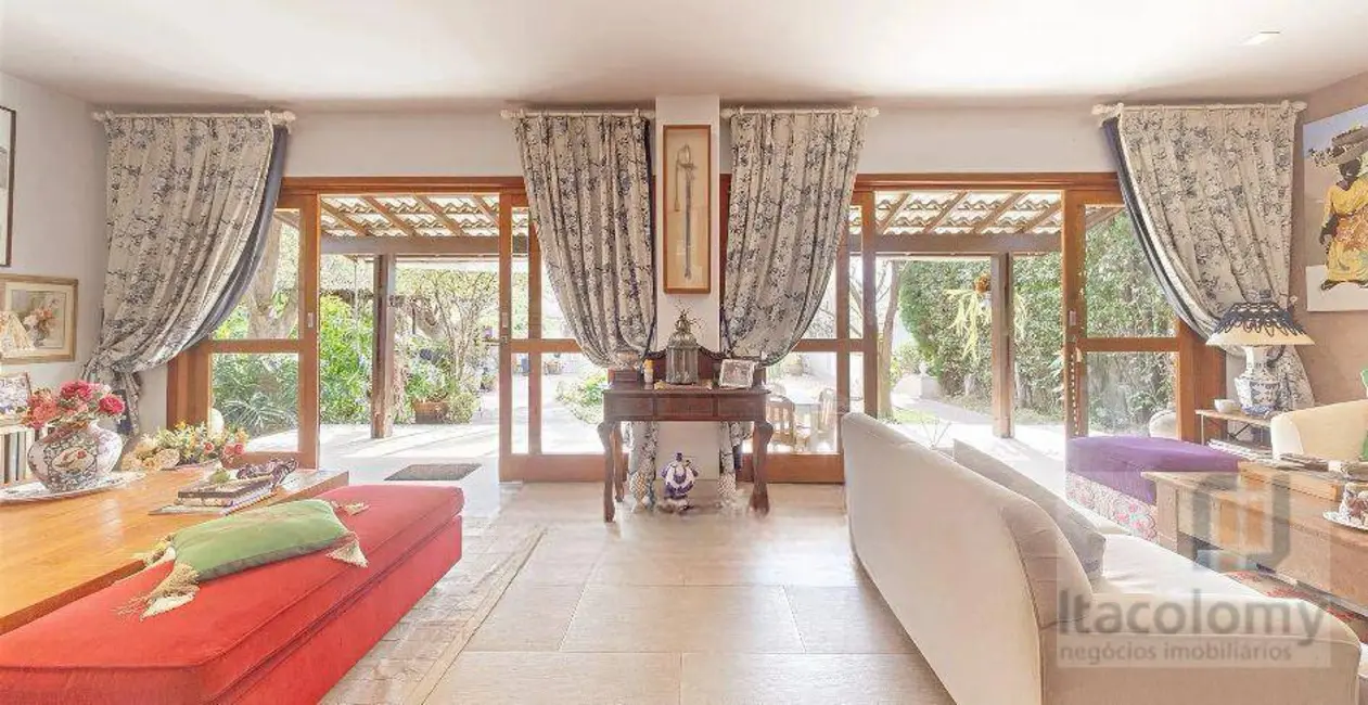 Foto 1 de Casa de Condomínio com 4 quartos à venda, 360m2 em Santana De Parnaiba - SP