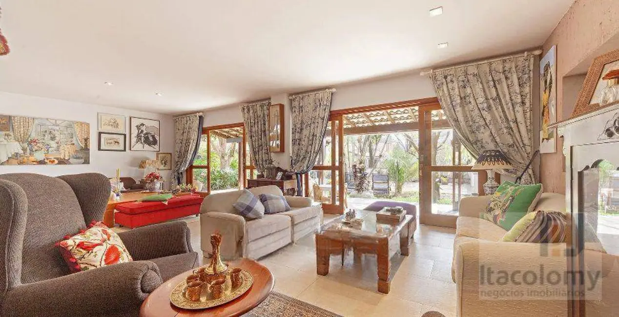 Foto 6 de Casa de Condomínio com 4 quartos à venda, 360m2 em Santana De Parnaiba - SP