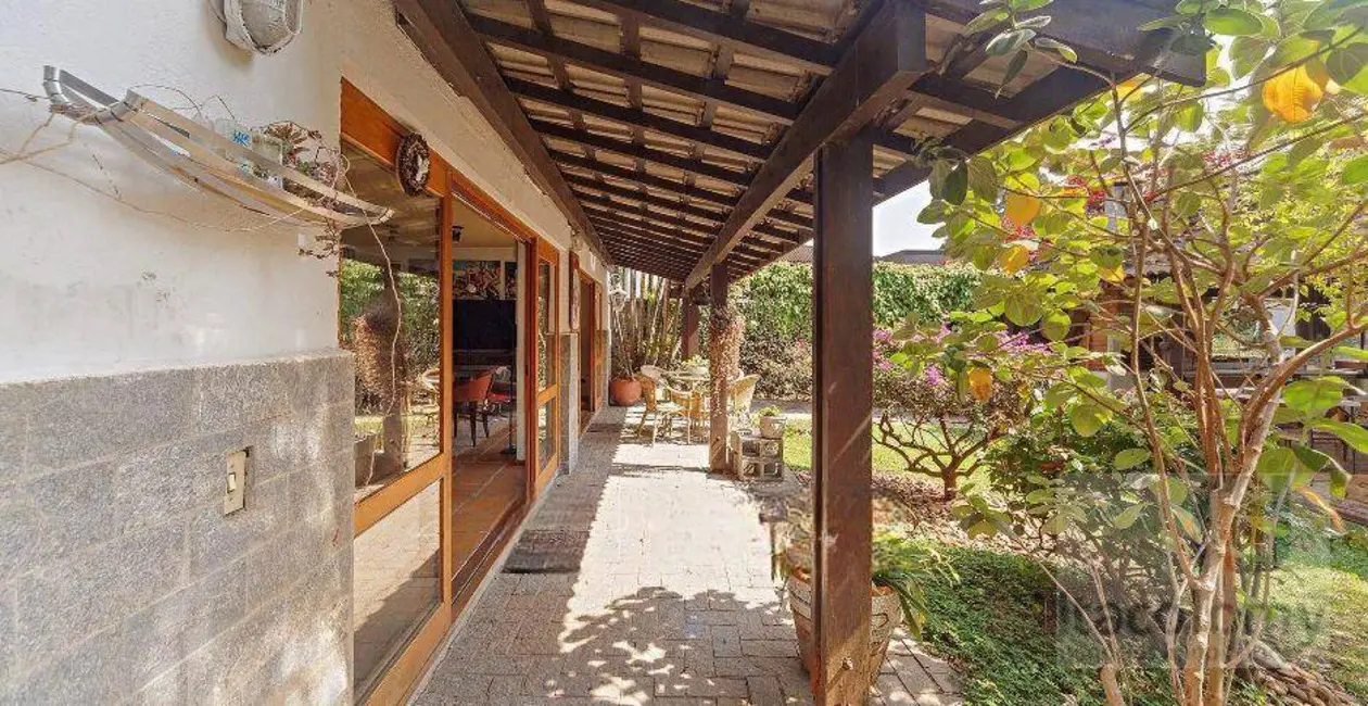 Foto 5 de Casa de Condomínio com 3 quartos à venda, 360m2 em Santana De Parnaiba - SP