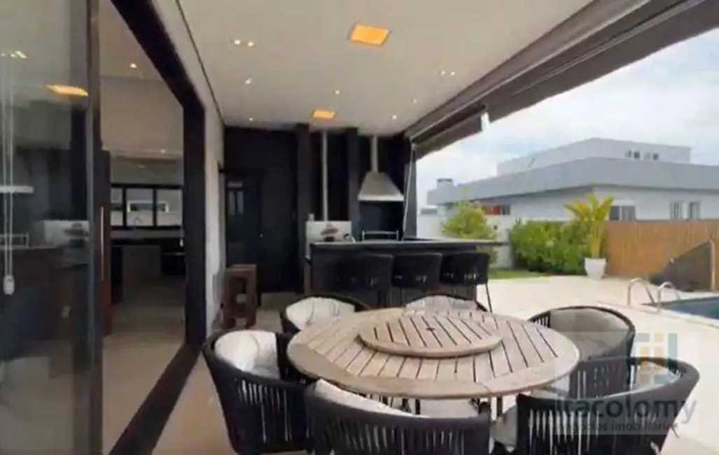 Casa de Condomínio com 3 quartos à venda e para alugar, 420m2 em Colinas da Anhangüera, Santana De Parnaiba - SP - imagem 4 Foto 4 de Casa de Condomínio com 3 quartos à venda e para alugar, 420m2 em Colinas da Anhangüera, Santana De Parnaiba - SP