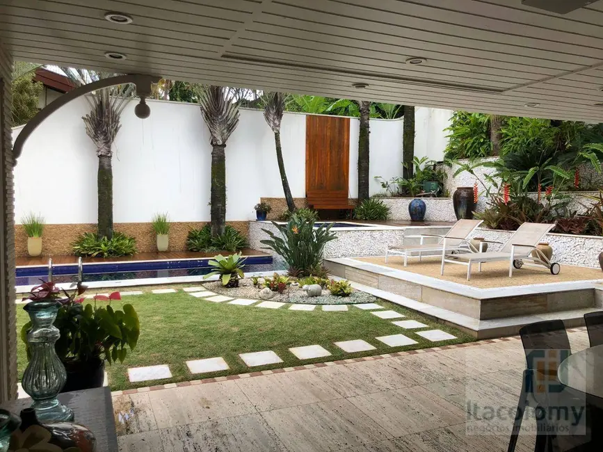 Foto 1 de Casa de Condomínio com 5 quartos para alugar, 620m2 em Barueri - SP