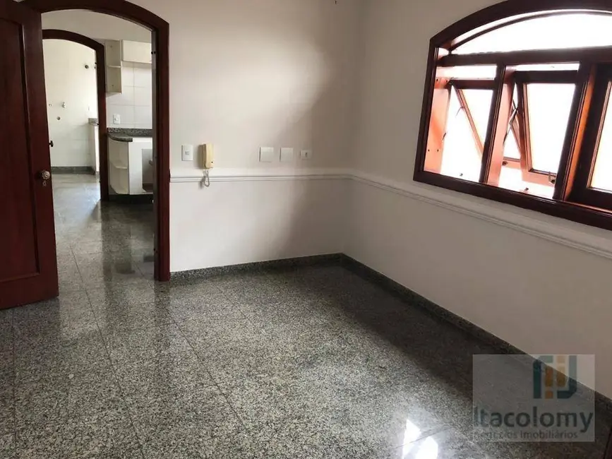 Casa de Condomínio com 4 quartos para alugar, 600m2 em Santana De Parnaiba - SP - imagem 9 Foto 9 de Casa de Condomínio com 4 quartos para alugar, 600m2 em Santana De Parnaiba - SP
