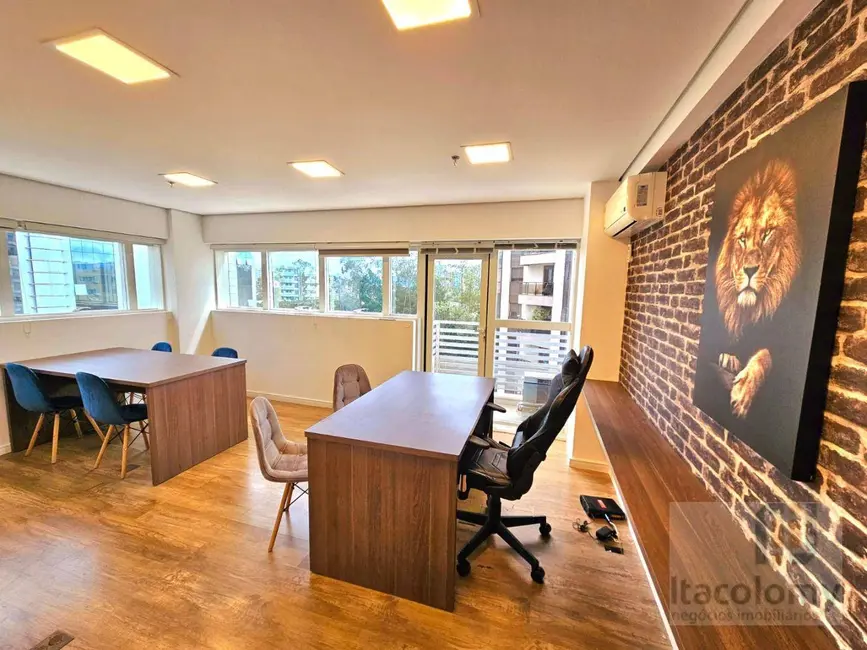 Sala Comercial para alugar, 43m2 em Alphaville Industrial, Barueri - SP - imagem 1 Foto 1 de Sala Comercial para alugar, 43m2 em Alphaville Industrial, Barueri - SP