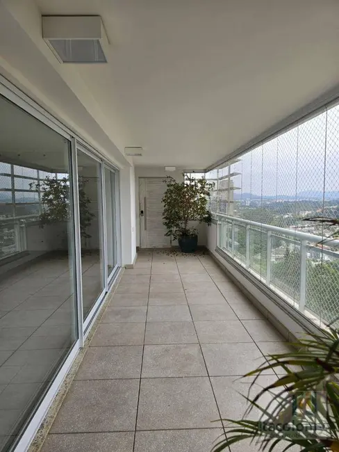 Foto 2 de Apartamento com 3 quartos à venda e para alugar, 196m2 em Empresarial 18 do Forte, Barueri - SP