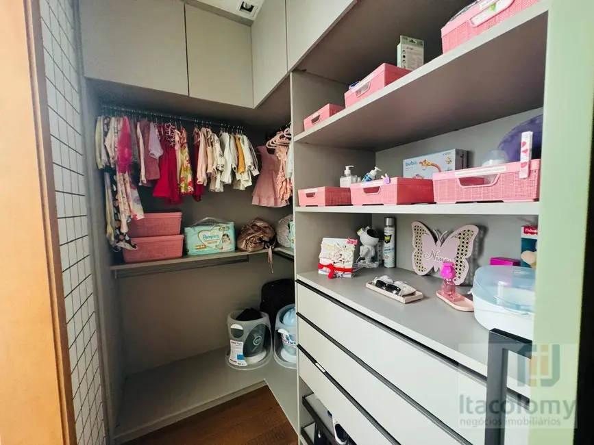 Foto 3 de Casa de Condomínio com 3 quartos à venda e para alugar, 480m2 em Santana De Parnaiba - SP