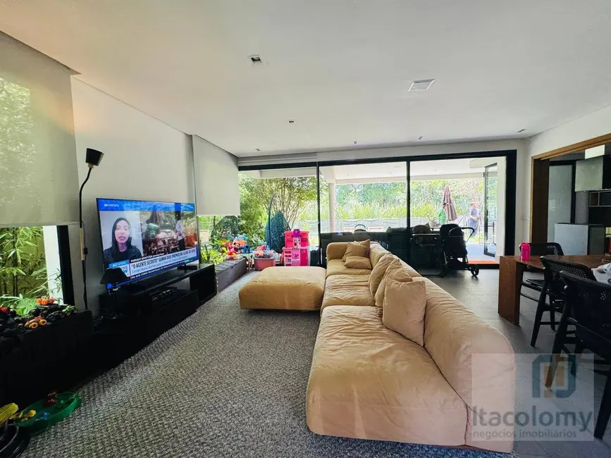 Foto 2 de Casa de Condomínio com 3 quartos à venda e para alugar, 480m2 em Santana De Parnaiba - SP