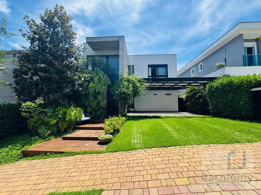 Foto 1 de Casa de Condomínio com 3 quartos à venda e para alugar, 480m2 em Santana De Parnaiba - SP