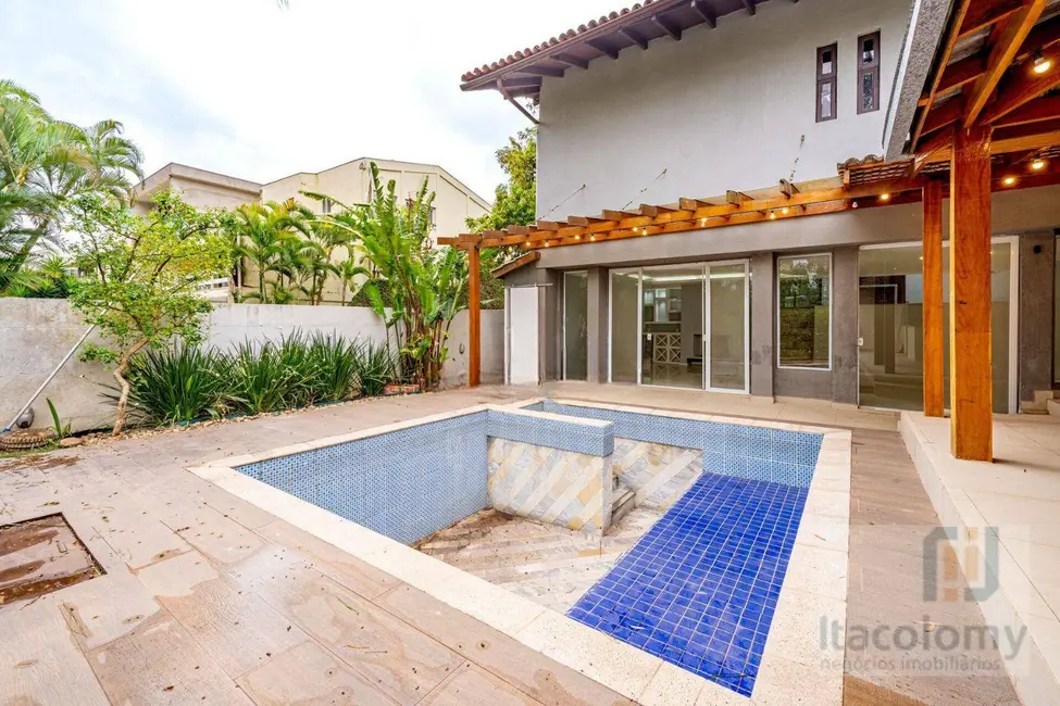 Casa de Condomínio com 3 quartos à venda, 400m2 em Santana De Parnaiba - SP - imagem 3 Foto 3 de Casa de Condomínio com 3 quartos à venda, 400m2 em Santana De Parnaiba - SP