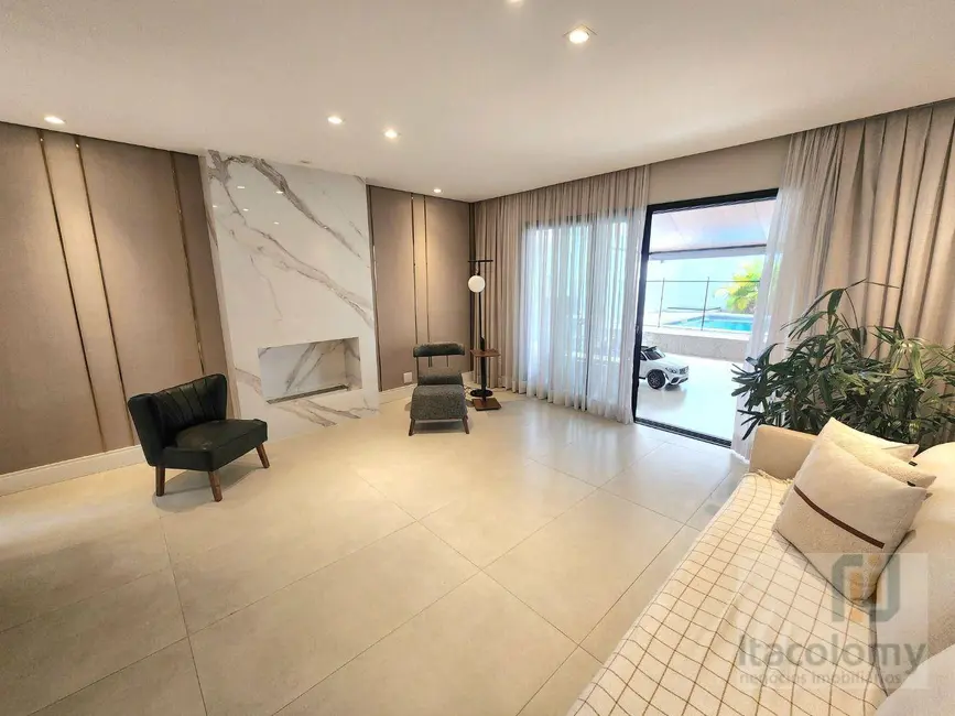 Foto 9 de Casa de Condomínio com 5 quartos à venda, 450m2 em Santana De Parnaiba - SP