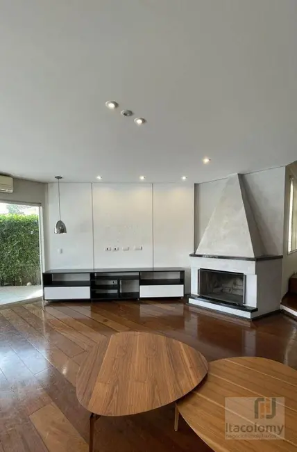 Foto 5 de Casa de Condomínio com 4 quartos para alugar, 410m2 em Santana De Parnaiba - SP