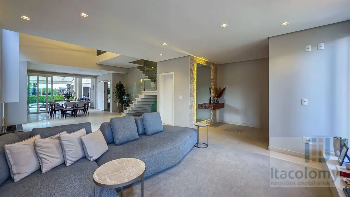 Casa de Condomínio com 4 quartos à venda e para alugar, 472m2 em Colinas da Anhangüera, Santana De Parnaiba - SP - imagem 4 Foto 4 de Casa de Condomínio com 4 quartos à venda e para alugar, 472m2 em Colinas da Anhangüera, Santana De Parnaiba - SP