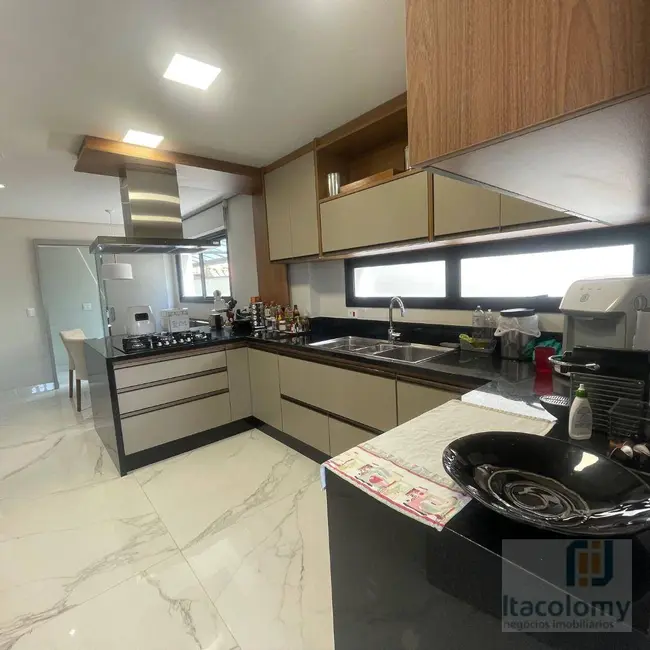 Foto 1 de Casa de Condomínio com 5 quartos para alugar, 385m2 em Santana De Parnaiba - SP