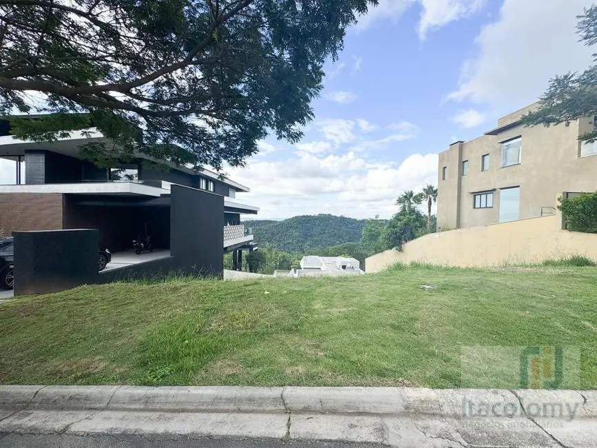 Foto 1 de Terreno / Lote à venda, 585m2 em Santana De Parnaiba - SP