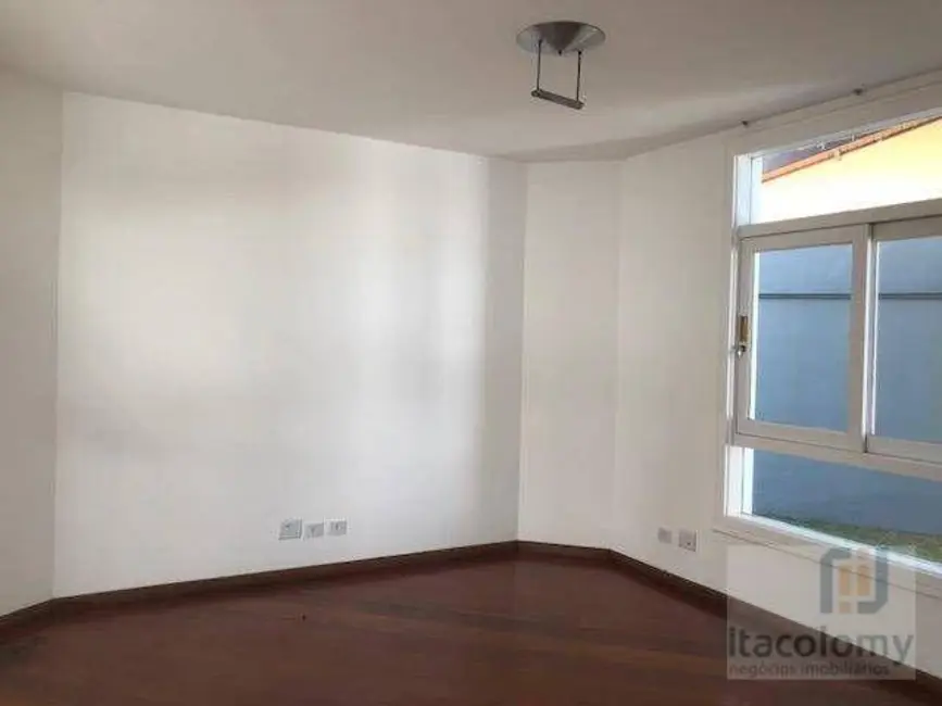 Foto 9 de Casa de Condomínio com 4 quartos à venda e para alugar, 688m2 em Santana De Parnaiba - SP