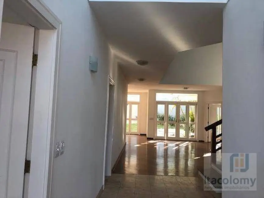 Foto 6 de Casa de Condomínio com 4 quartos à venda e para alugar, 688m2 em Santana De Parnaiba - SP