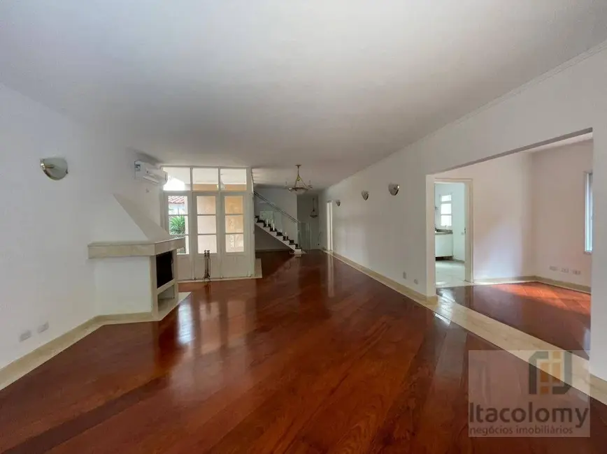 Foto 8 de Casa de Condomínio com 4 quartos à venda e para alugar, 360m2 em Santana De Parnaiba - SP