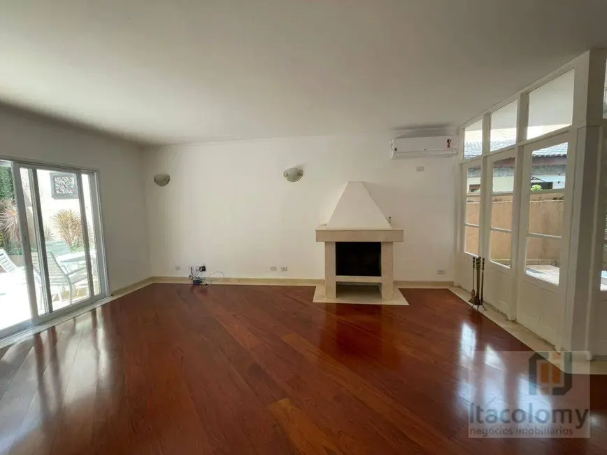 Foto 7 de Casa de Condomínio com 4 quartos à venda e para alugar, 360m2 em Santana De Parnaiba - SP