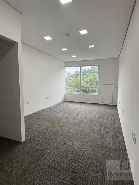 Foto 1 de Sala Comercial à venda e para alugar, 39m2 em Tamboré, Santana De Parnaiba - SP