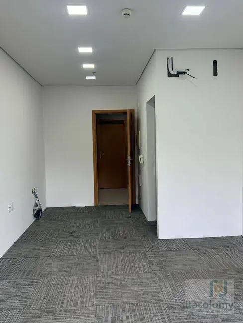 Foto 6 de Sala Comercial à venda e para alugar, 39m2 em Tamboré, Santana De Parnaiba - SP