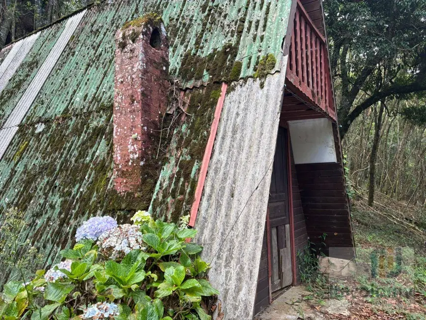 Foto 6 de Terreno / Lote à venda, 1046m2 em Camanducaia - MG