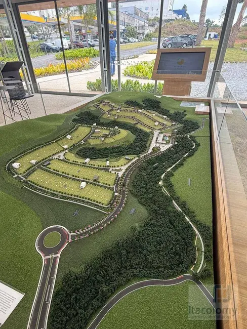 Foto 3 de Terreno / Lote à venda, 460m2 em Santana De Parnaiba - SP