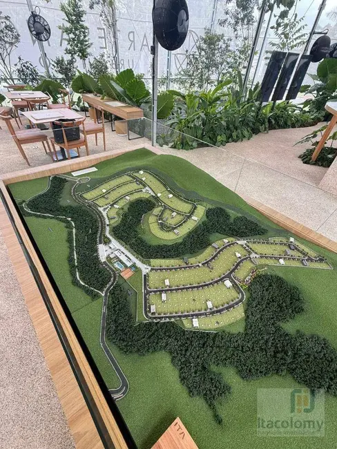 Foto 1 de Terreno / Lote à venda, 460m2 em Santana De Parnaiba - SP