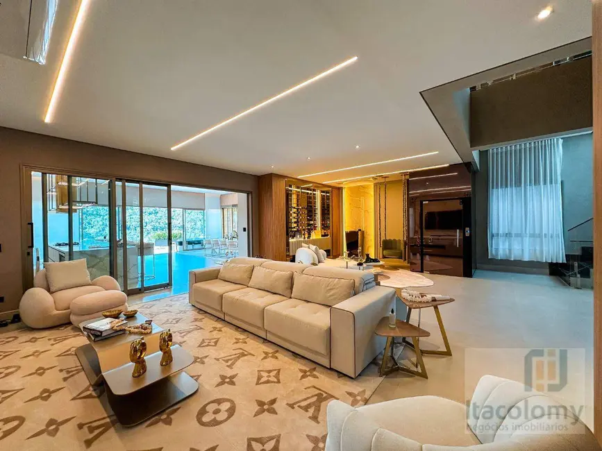 Foto 4 de Casa de Condomínio com 3 quartos à venda, 698m2 em Santana De Parnaiba - SP