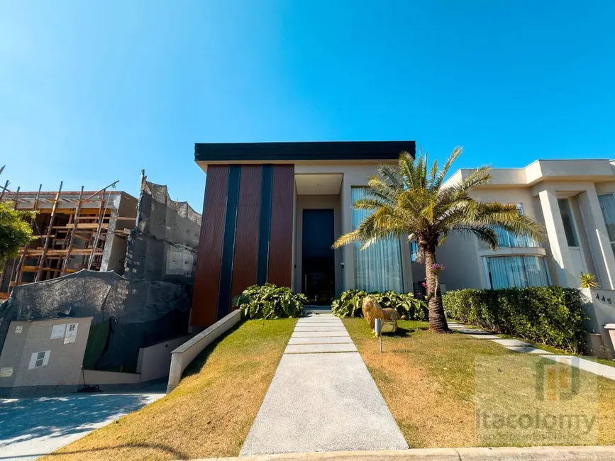 Casa de Condomínio com 3 quartos à venda, 698m2 em Santana De Parnaiba - SP - imagem 1 Foto 1 de Casa de Condomínio com 3 quartos à venda, 698m2 em Santana De Parnaiba - SP