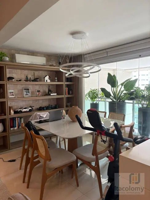 Foto 8 de Apartamento com 3 quartos à venda, 178m2 em Barueri - SP