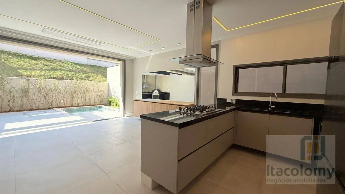 Casa de Condomínio com 3 quartos à venda, 230m2 em Tamboré, Barueri - SP - imagem 6 Foto 6 de Casa de Condomínio com 3 quartos à venda, 230m2 em Tamboré, Barueri - SP