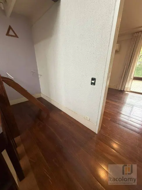 Foto 6 de Casa de Condomínio com 3 quartos à venda, 180m2 em Santana De Parnaiba - SP