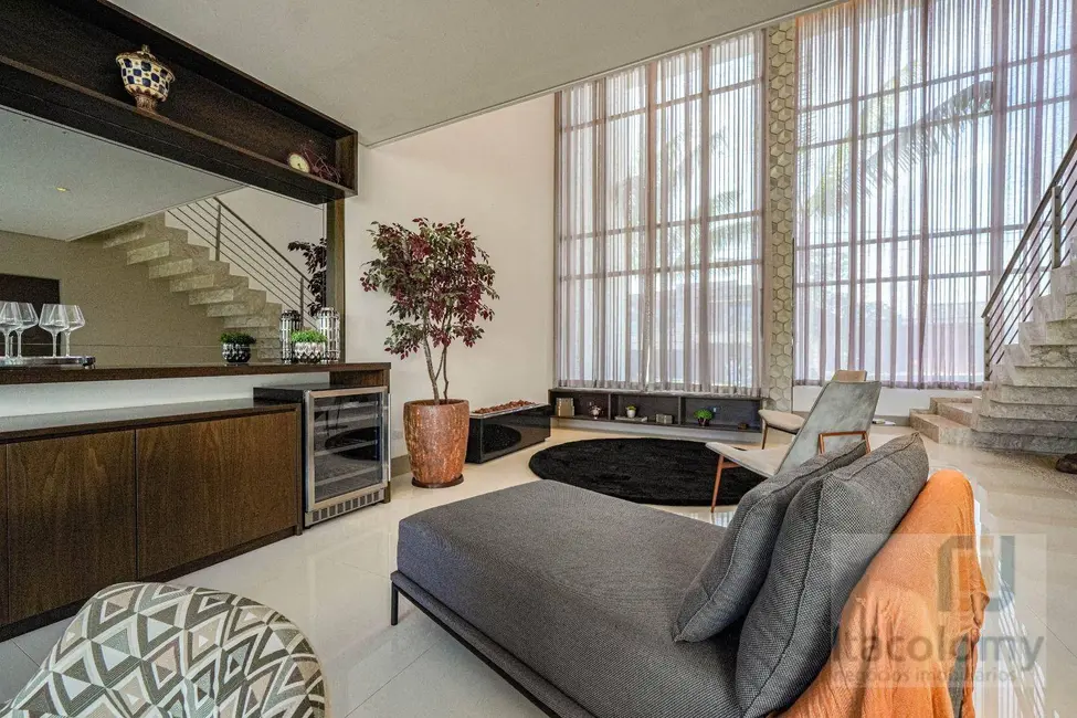 Foto 3 de Casa de Condomínio com 3 quartos à venda, 450m2 em Paiol Velho, Santana De Parnaiba - SP