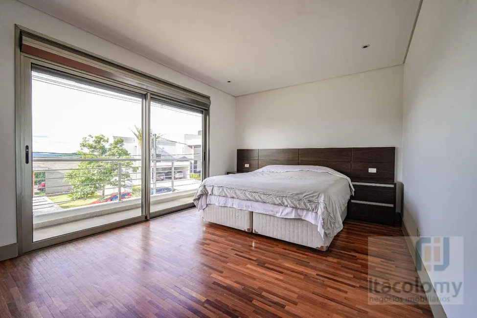 Foto 9 de Casa de Condomínio com 3 quartos à venda, 450m2 em Paiol Velho, Santana De Parnaiba - SP