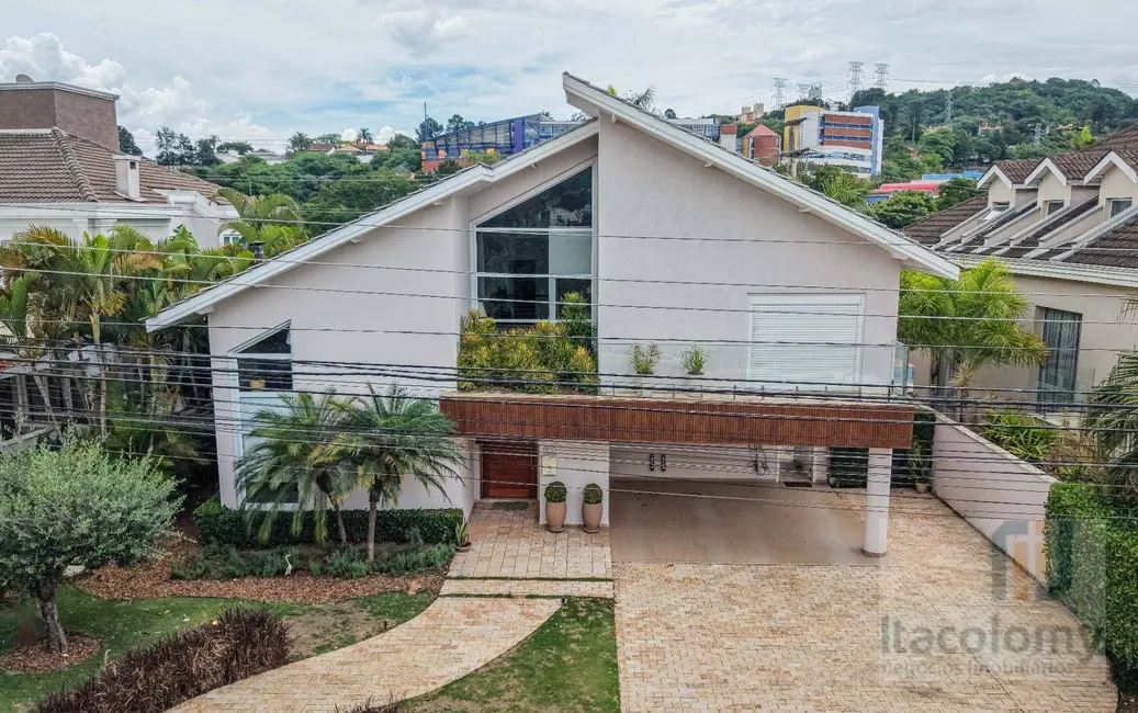 Foto 2 de Casa de Condomínio com 4 quartos para alugar, 665m2 em Santana De Parnaiba - SP