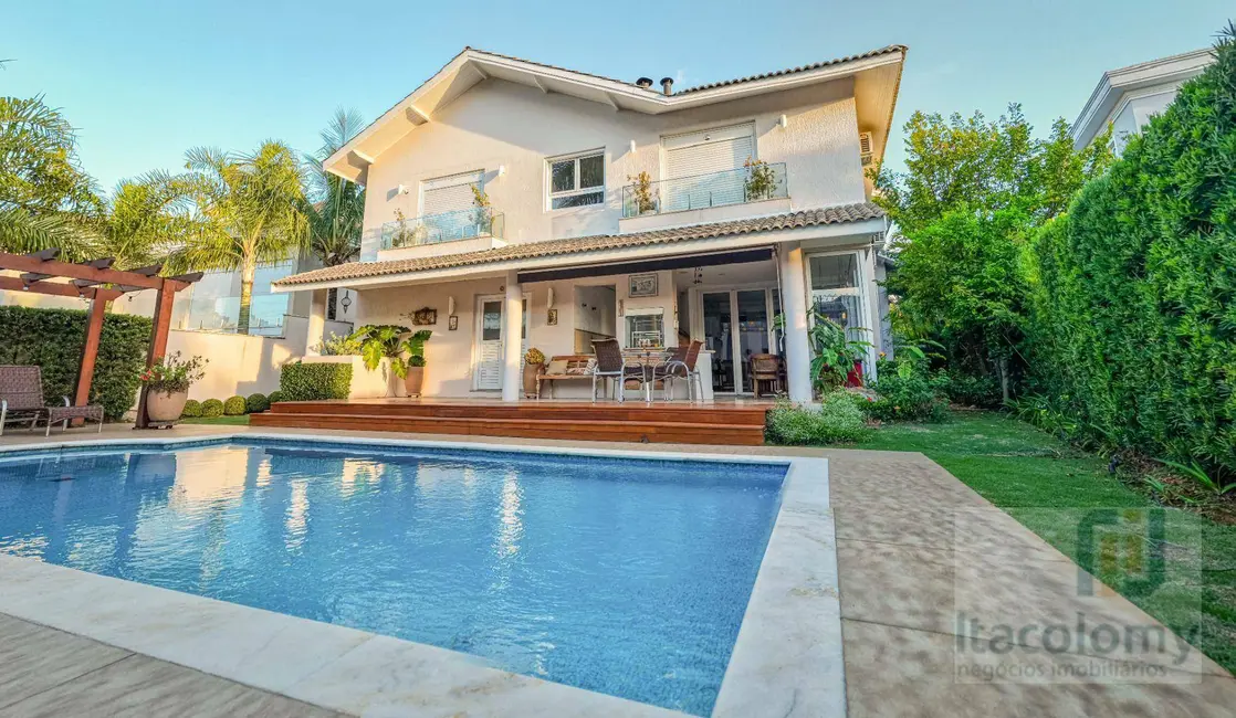 Foto 1 de Casa de Condomínio com 4 quartos para alugar, 665m2 em Santana De Parnaiba - SP