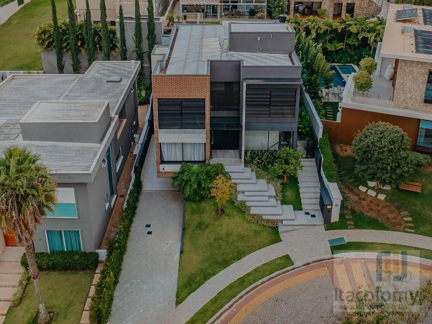 Casa de Condomínio com 5 quartos à venda, 459m2 em Tamboré, Santana De Parnaiba - SP - imagem 6 Foto 6 de Casa de Condomínio com 5 quartos à venda, 459m2 em Tamboré, Santana De Parnaiba - SP