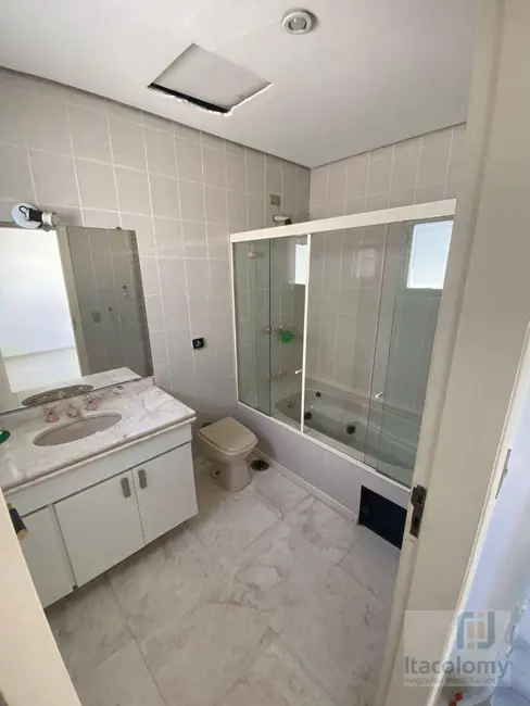 Foto 16 de Casa de Condomínio com 5 quartos à venda, 560m2 em Barueri - SP