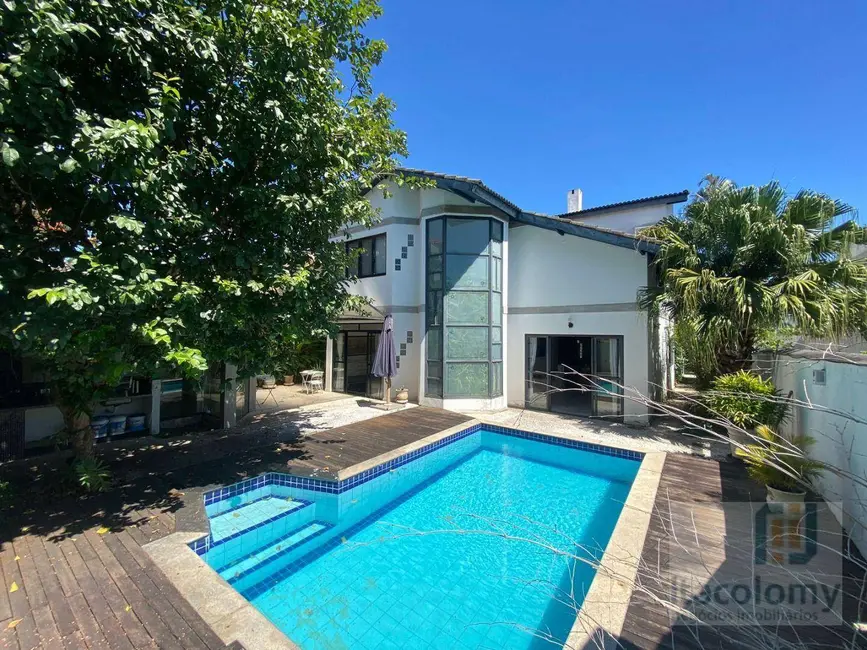 Casa de Condomínio com 5 quartos à venda, 560m2 em Barueri - SP - imagem 1 Foto 1 de Casa de Condomínio com 5 quartos à venda, 560m2 em Barueri - SP