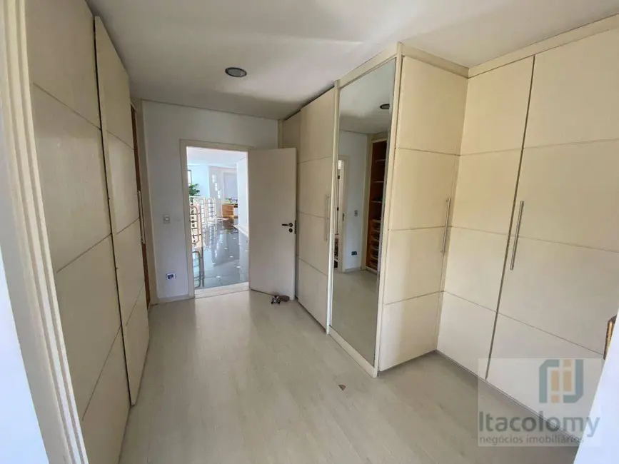 Foto 14 de Casa de Condomínio com 5 quartos à venda, 560m2 em Barueri - SP