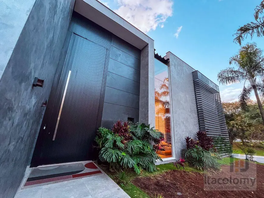 Casa de Condomínio com 4 quartos à venda, 1124m2 em Barueri - SP - imagem 1 Foto 1 de Casa de Condomínio com 4 quartos à venda, 1124m2 em Barueri - SP