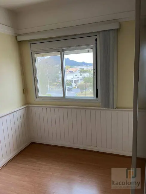 Foto 6 de Casa de Condomínio com 3 quartos à venda e para alugar, 200m2 em Santana De Parnaiba - SP