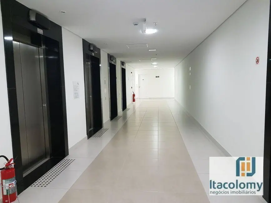 Sala Comercial para alugar, 32m2 em Alphaville Industrial, Barueri - SP - imagem 9 Foto 9 de Sala Comercial para alugar, 32m2 em Alphaville Industrial, Barueri - SP