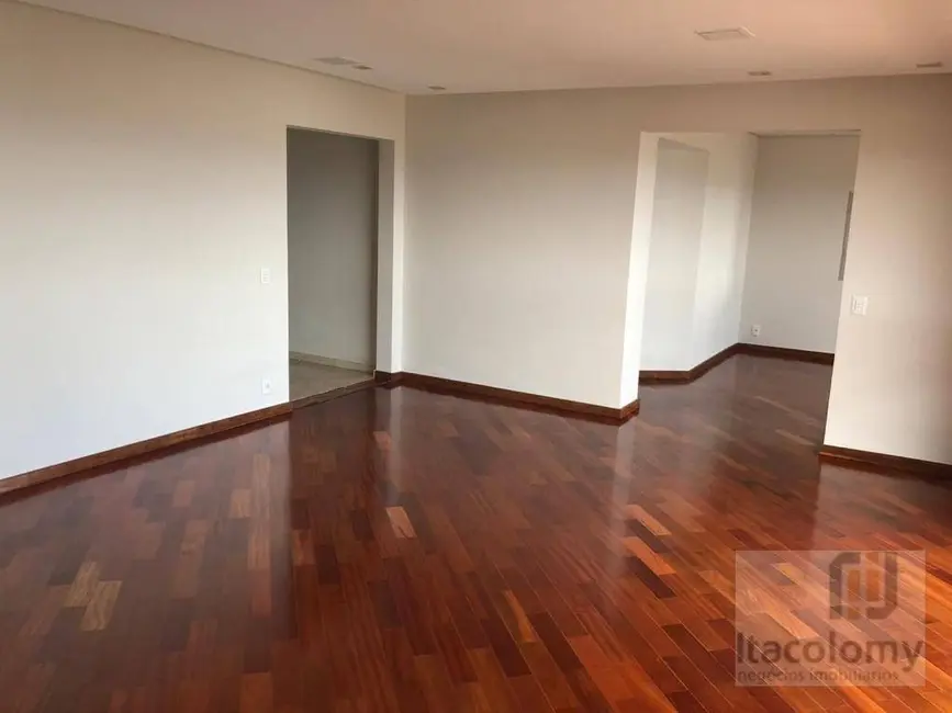 Foto 4 de Apartamento com 4 quartos para alugar, 210m2 em Alphaville Industrial, Barueri - SP