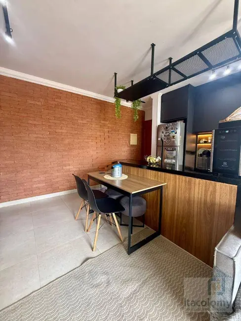 Apartamento com 2 quartos à venda, 60m2 em Jardim Tupanci, Barueri - SP - imagem 3 Foto 3 de Apartamento com 2 quartos à venda, 60m2 em Jardim Tupanci, Barueri - SP