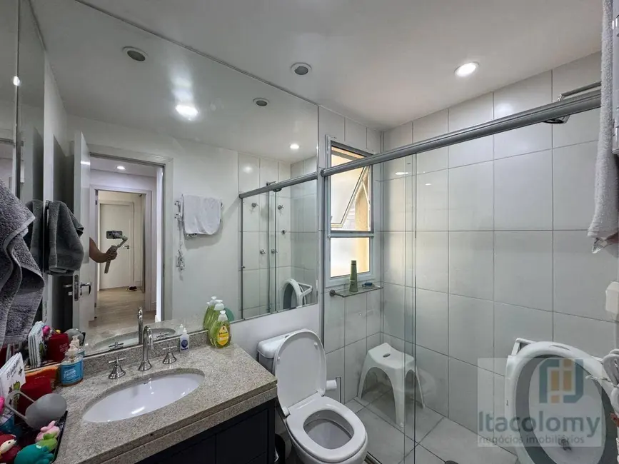 Foto 9 de Apartamento com 3 quartos para alugar, 107m2 em Alphaville Conde II, Barueri - SP