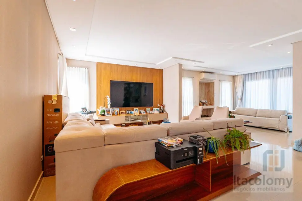 Casa de Condomínio com 4 quartos à venda, 420m2 em Tamboré, Santana De Parnaiba - SP - imagem 3 Foto 3 de Casa de Condomínio com 4 quartos à venda, 420m2 em Tamboré, Santana De Parnaiba - SP