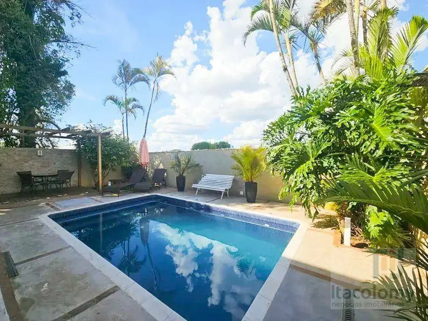 Casa de Condomínio com 4 quartos à venda, 360m2 em Santana De Parnaiba - SP - imagem 1 Foto 1 de Casa de Condomínio com 4 quartos à venda, 360m2 em Santana De Parnaiba - SP