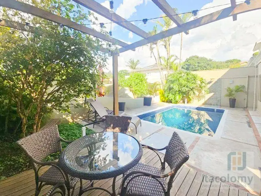 Casa de Condomínio com 4 quartos à venda, 360m2 em Santana De Parnaiba - SP - imagem 2 Foto 2 de Casa de Condomínio com 4 quartos à venda, 360m2 em Santana De Parnaiba - SP