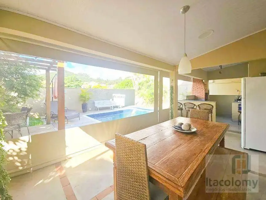 Casa de Condomínio com 4 quartos à venda, 360m2 em Santana De Parnaiba - SP - imagem 9 Foto 9 de Casa de Condomínio com 4 quartos à venda, 360m2 em Santana De Parnaiba - SP