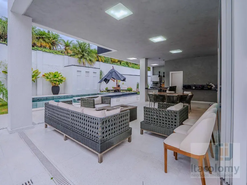 Foto 3 de Casa de Condomínio com 4 quartos à venda, 575m2 em Barueri - SP